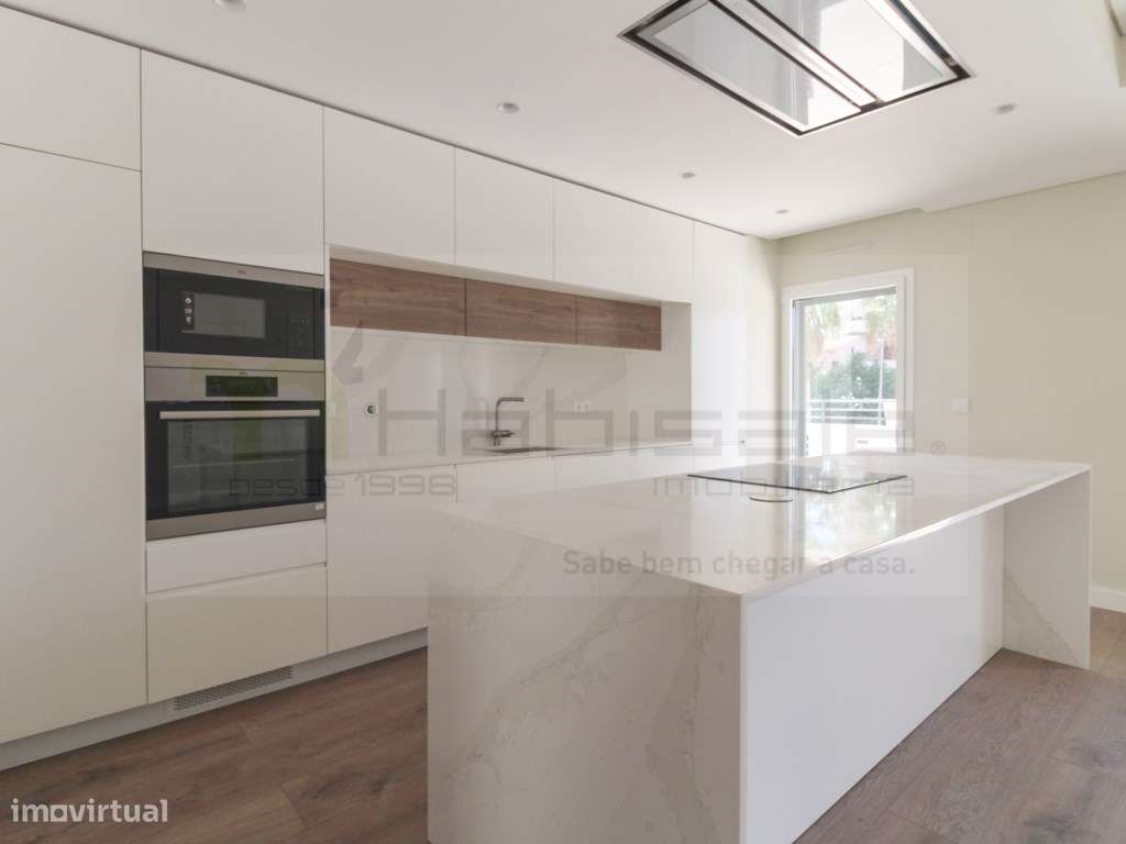 T3 + 1 com terraço, nas Colinas do Cruzeiro! - Grande imagem: 4/32