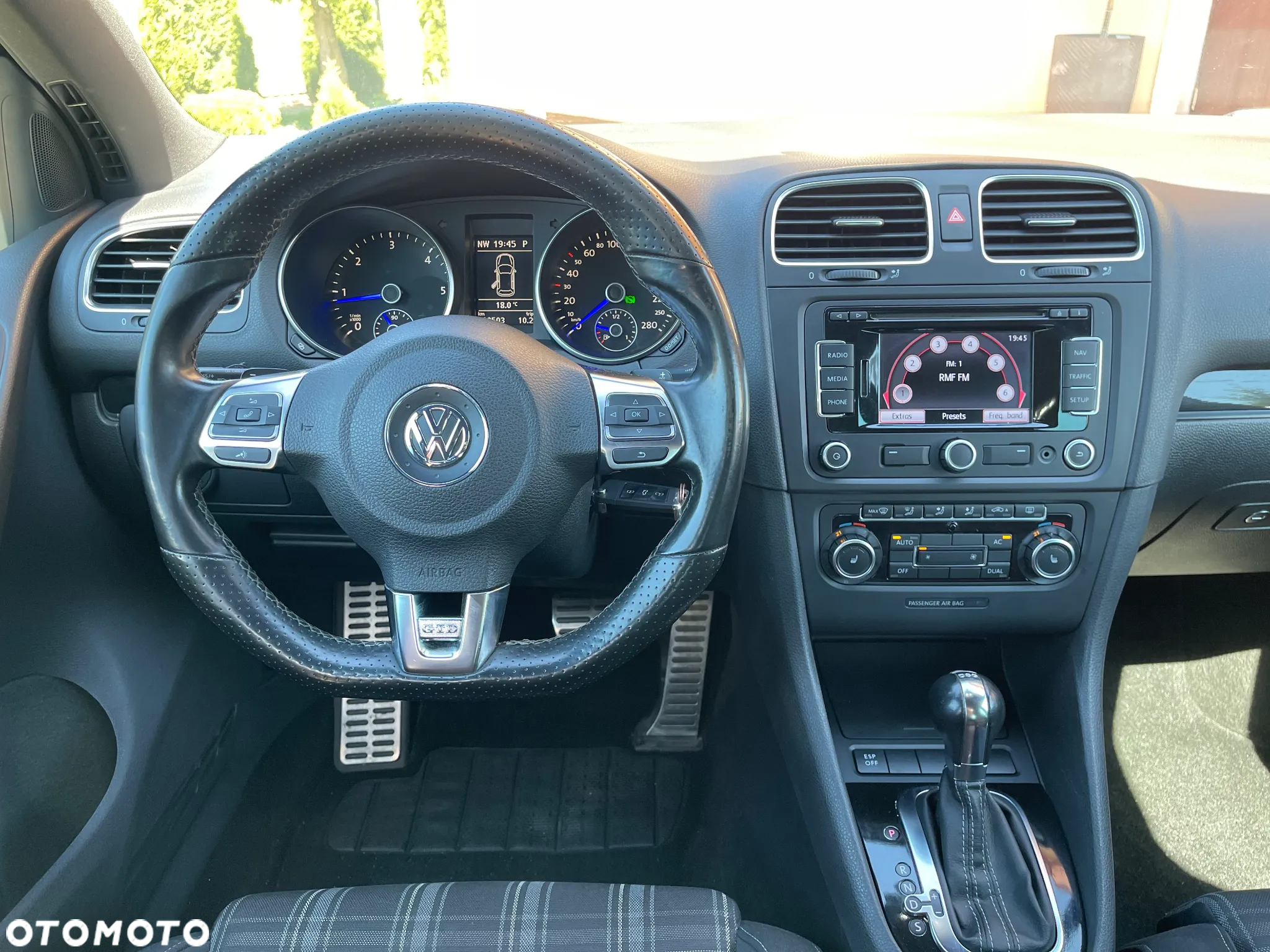 Volkswagen Golf VI 2.0 TDI GTD DSG - 33