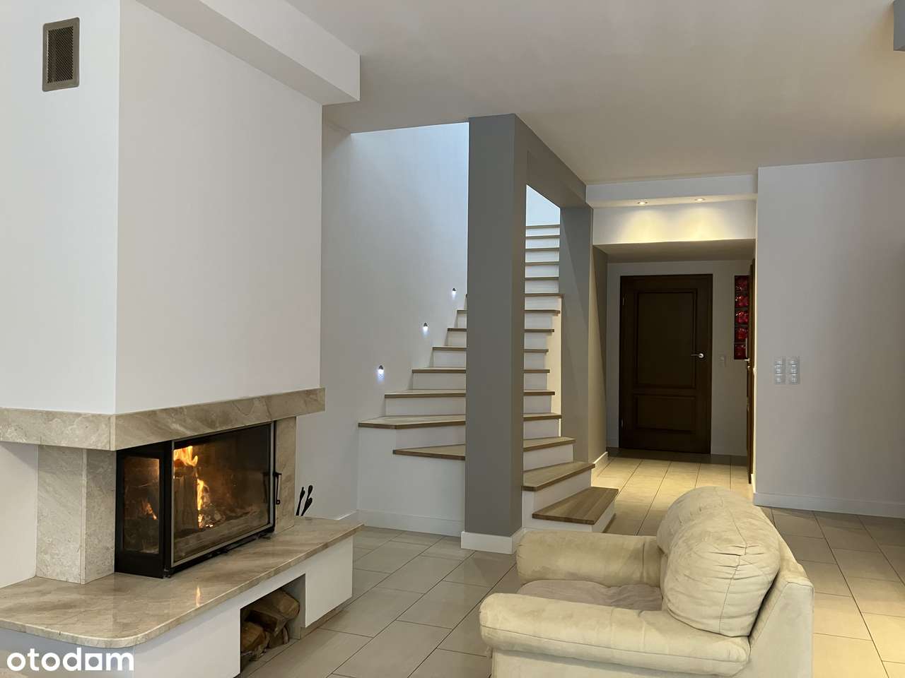 Przestronny Dom Szeregowy w Lesie na Zamknietym Osiedlu-Zlotno Polesie - Pełny obrazek: 4/17