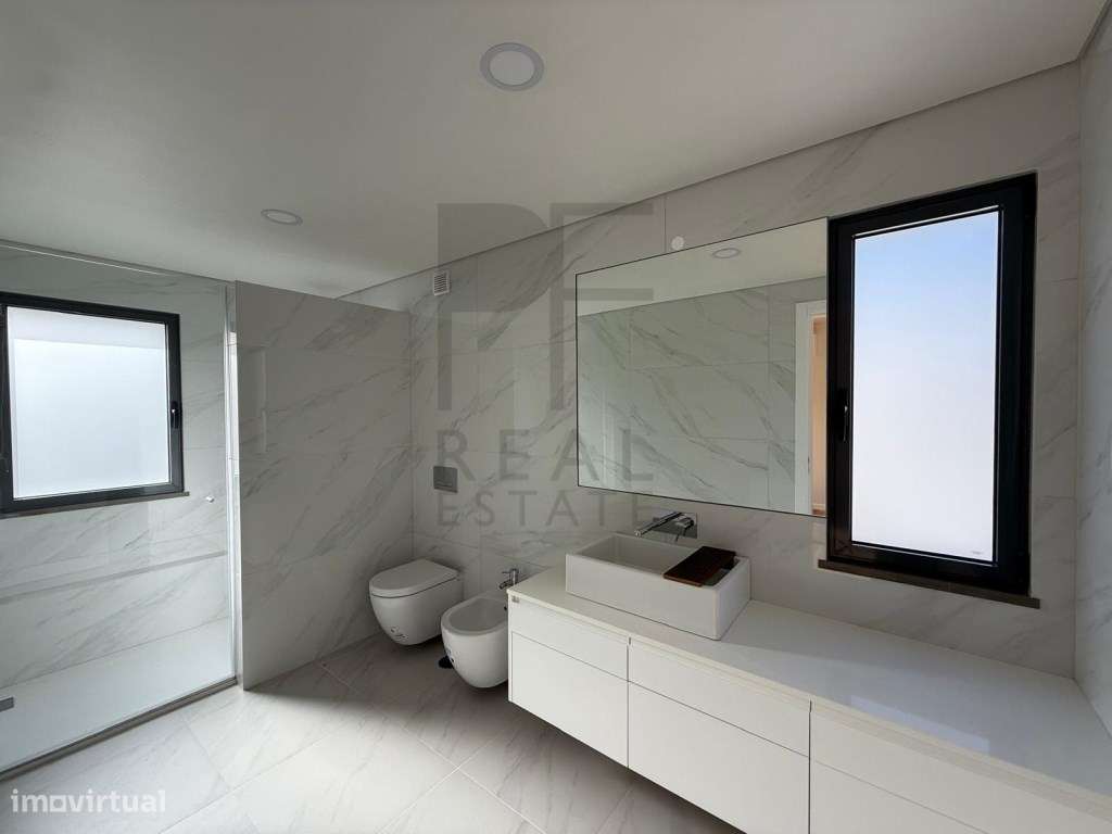 Moradia Independente T4 - Bicesse-22