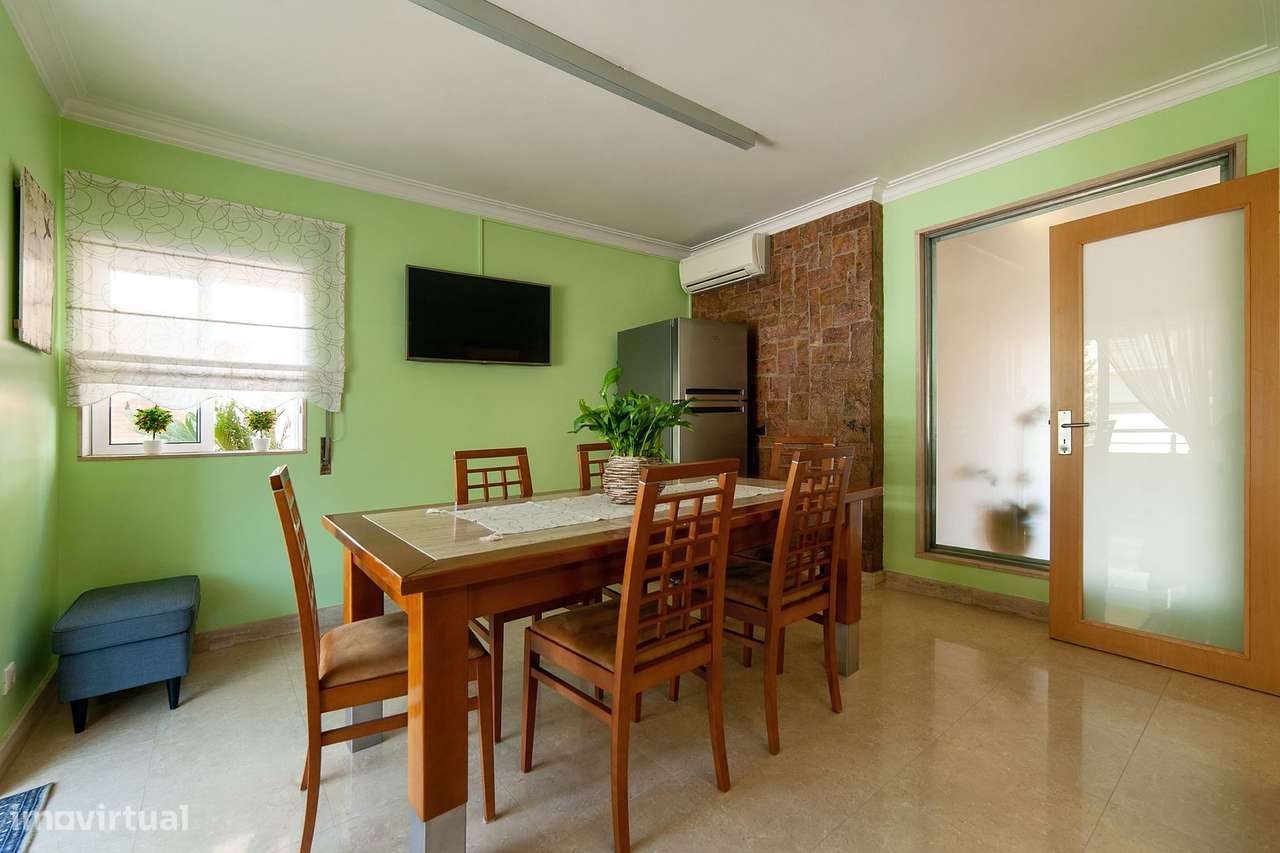 Fantástica Moradia Em Valongo.-22