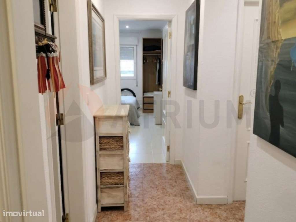 T3 Totalmente Remodelado no Montijo com Quintal e Anexo T0-7