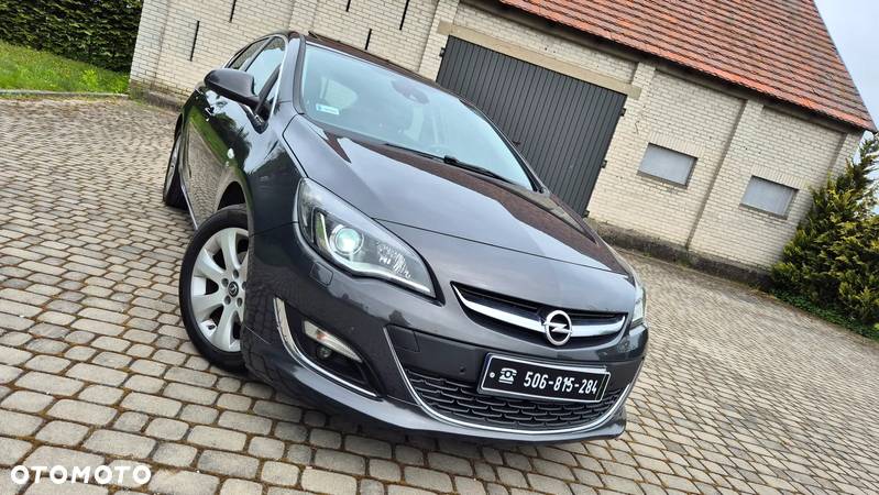 Opel Astra IV 2.0 CDTI Cosmo S&S - 1