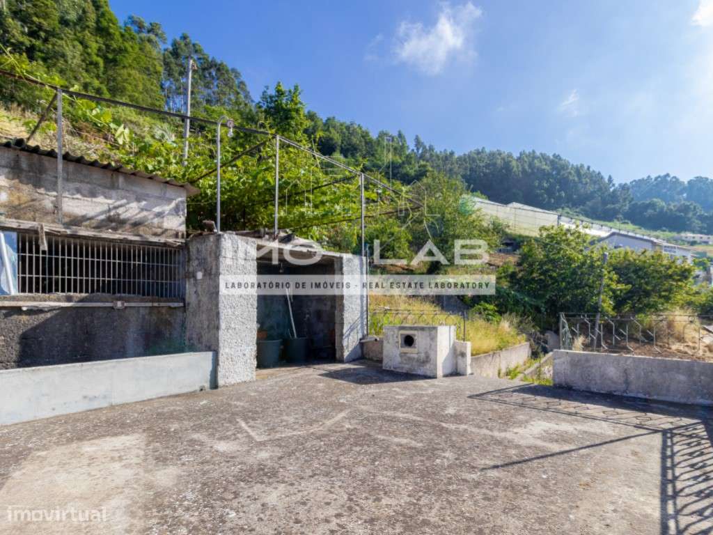 Moradia T2 - Ampla Garagem - Câmara de Lobos-25