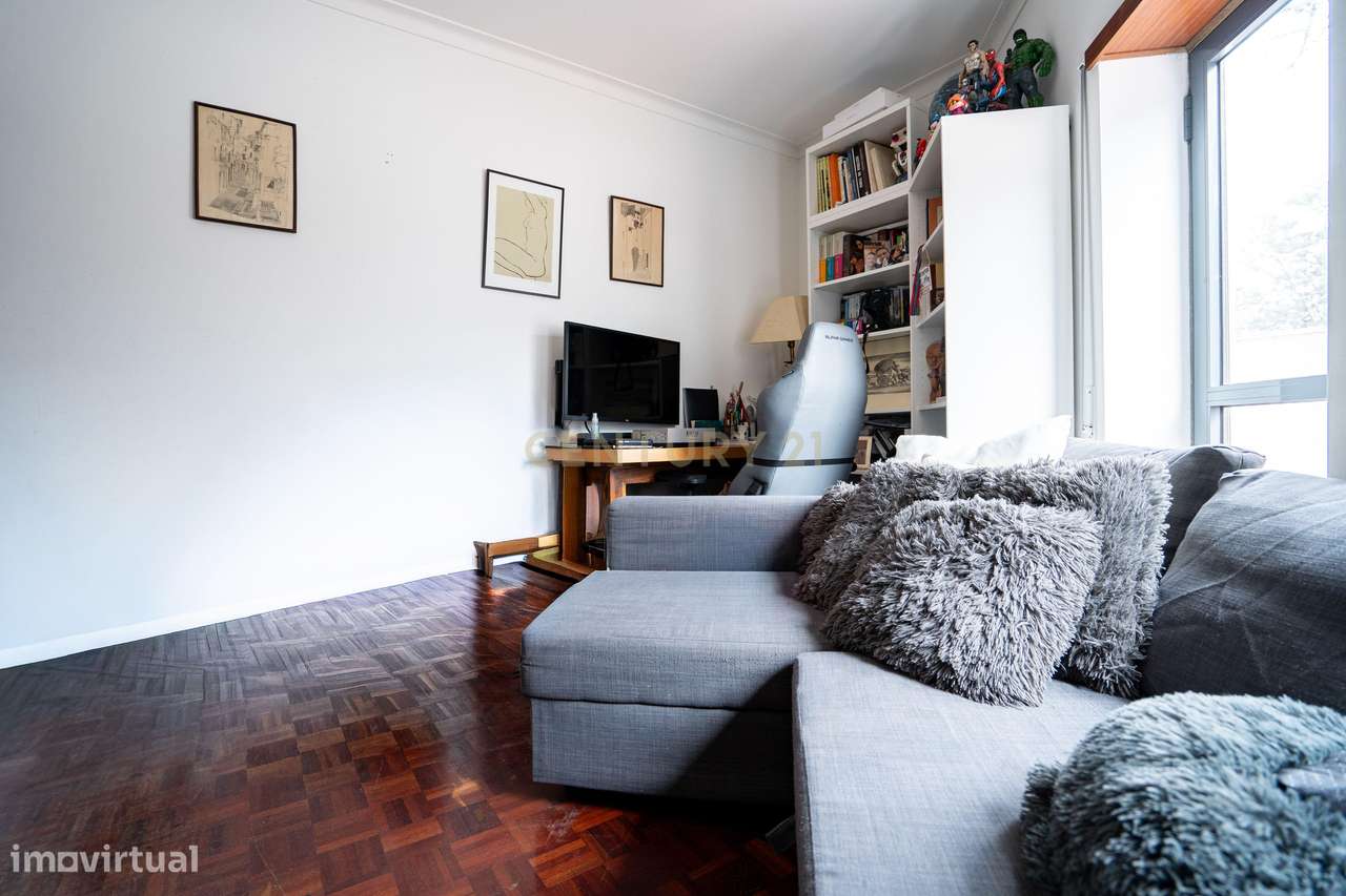 T3 com espaço exterior em Marvila – Excelente oportunidade em zona em-10