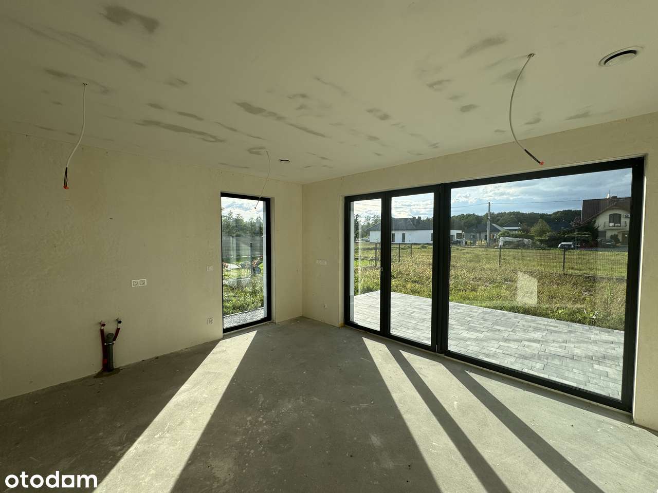 Segment w Lędzinach - ulica Urocza-7