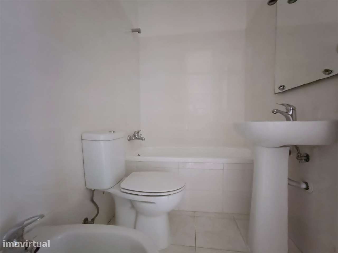 Apartamento T3 usado Arroios Lisboa-27