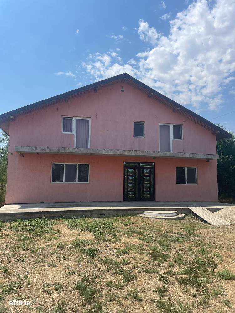 De vanzare casa Tiganesti P+M - Imagine principală: 1/15