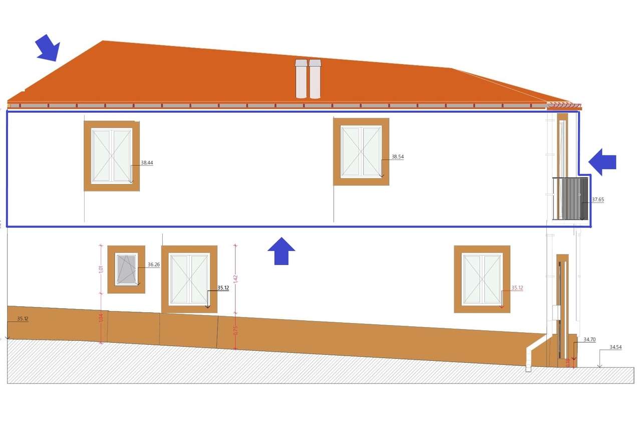 Apartamento T1 em Remodelação Total no Centro Histórico de Torres Nova-5