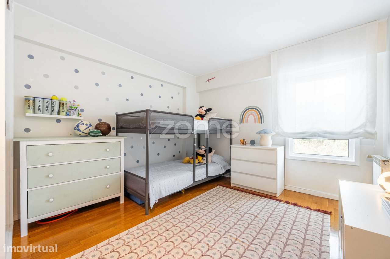 Apartamento T3 com garagem e arrumos, Foz do Douro, Porto-32