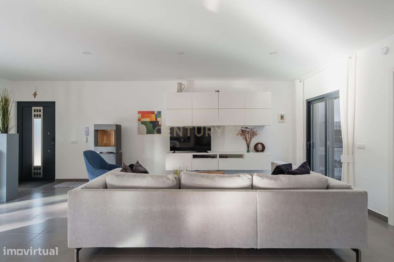 Moradia T3 Premium com Piscina Aquecida | Nadadouro – Costa de Prata-10