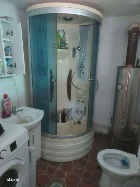 Casa zona delul viilor str salcamilor nr 68 - Imagine principală: 4/8