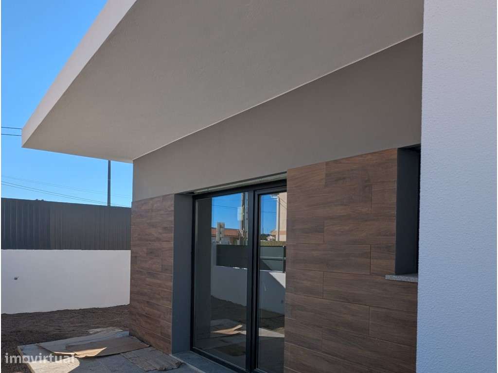 Moradia Isolada T4 Térrea a Venda No Pinhal do General-8