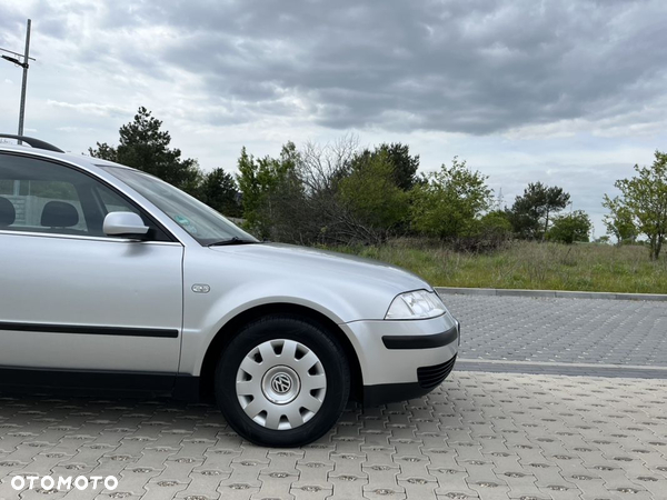 Volkswagen Passat 1.9 TDI Trendline - 3