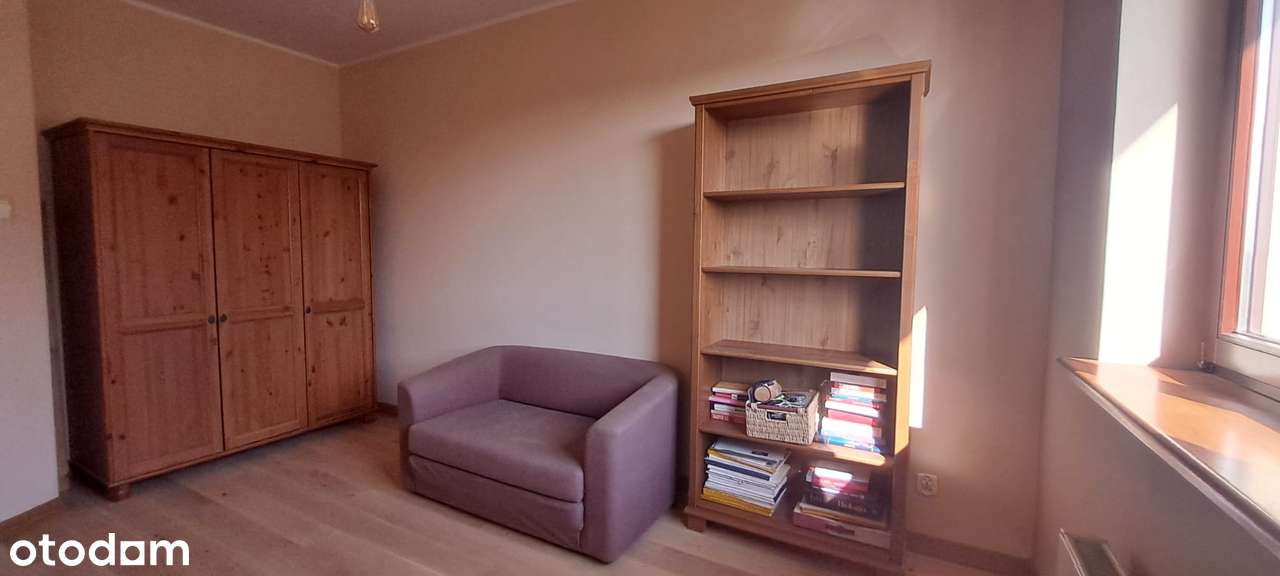 Ołtaszyn ul. Nenckiego balkon, komórka, + garaż 2004 rok, 3-4 pok.-9