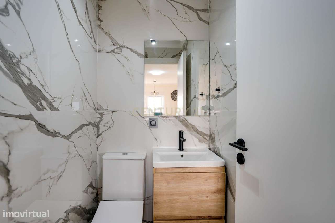 Apartamento T2 remodelado na Rinchoa-14