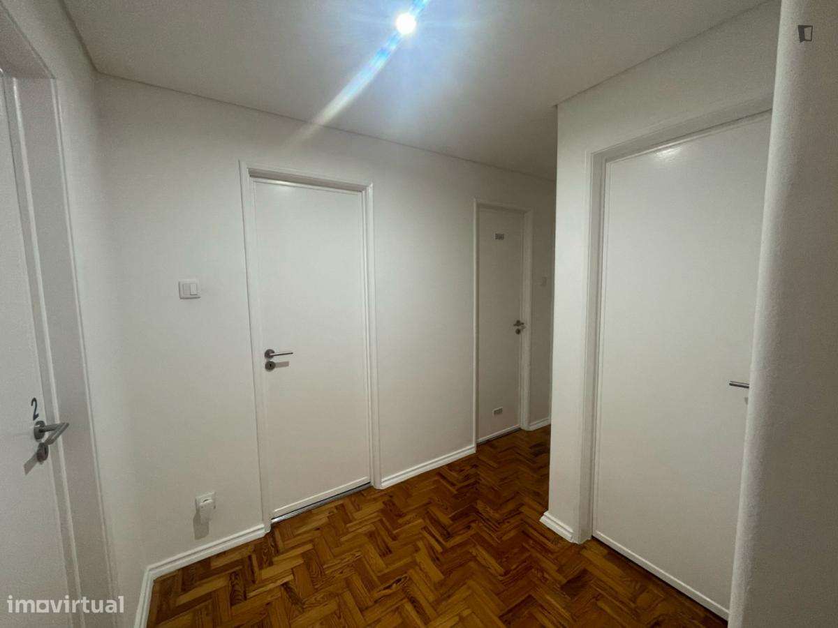 Quarto - localizado em Entrecampos Lisbon - Grande imagem: 5/8