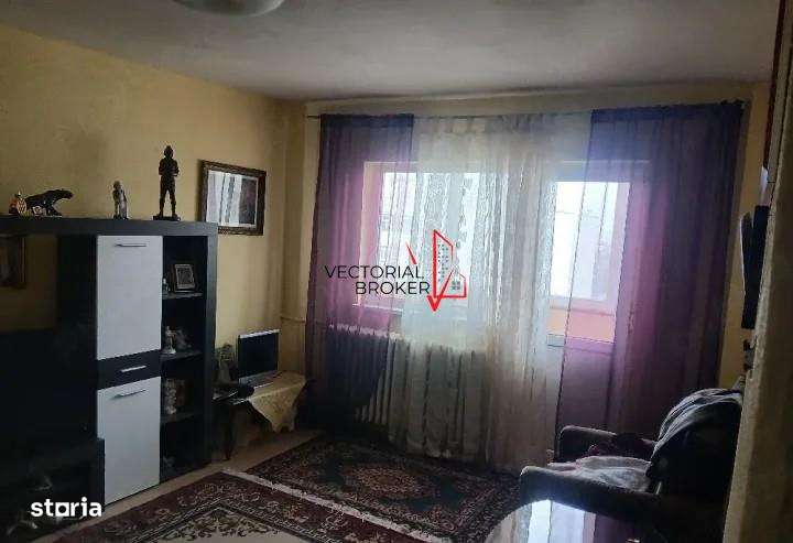 3 camere decomandate, 85mp, 2 bai, bloc 1979, Basarabia- Campia Libert