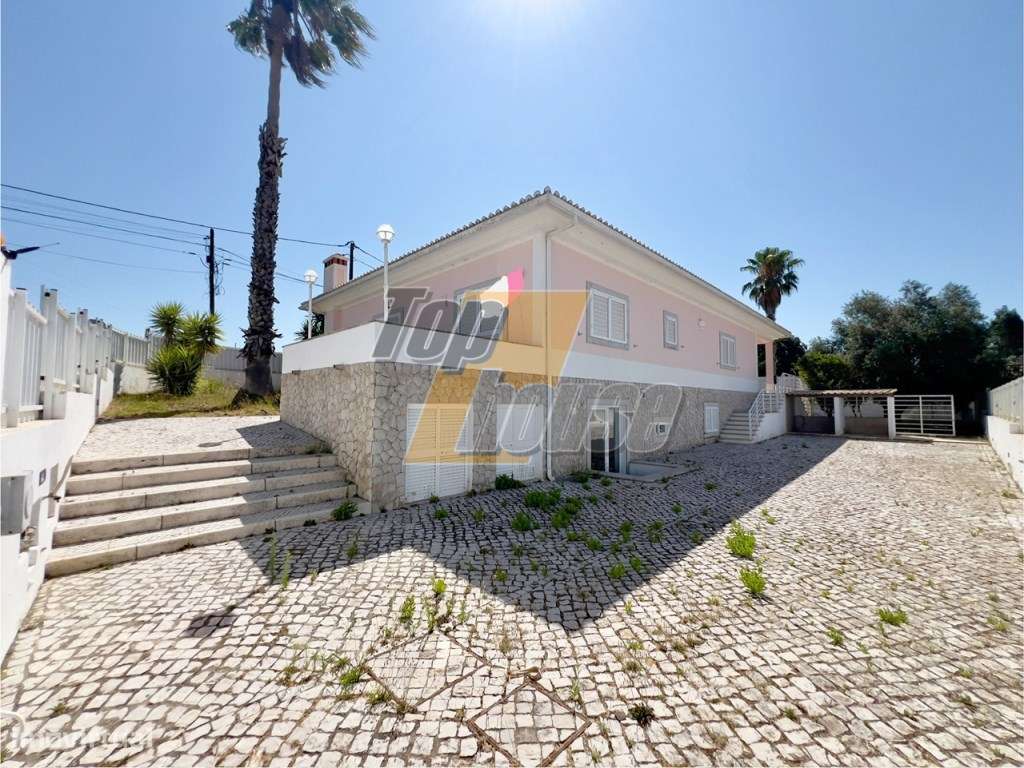 Moradia isolada V3+2 situada em Sesimbra com piscina - Grande imagem: 3/35