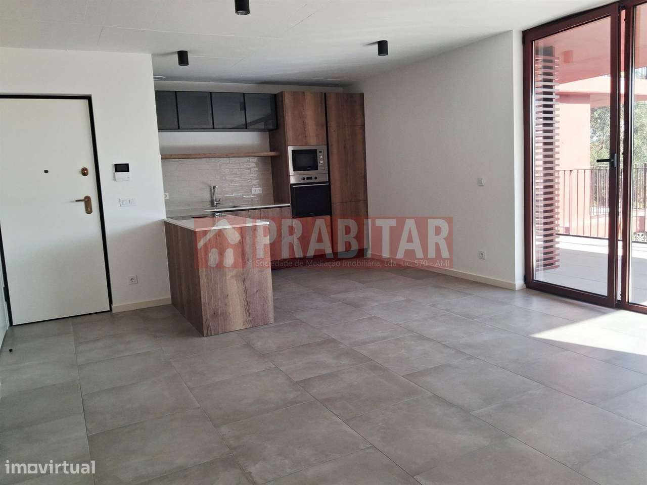 APARTAMENTO T2 . NOVO-8