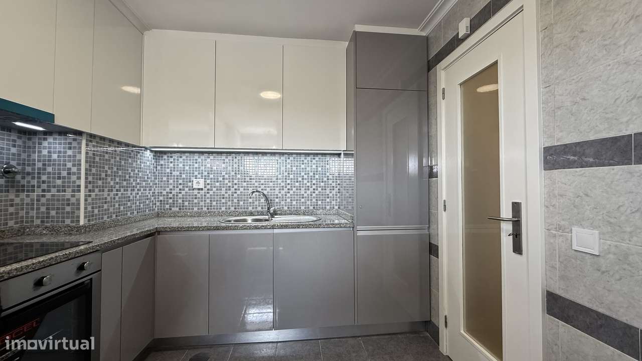 Apartamento T2 Remodelado, Rio Tinto-10