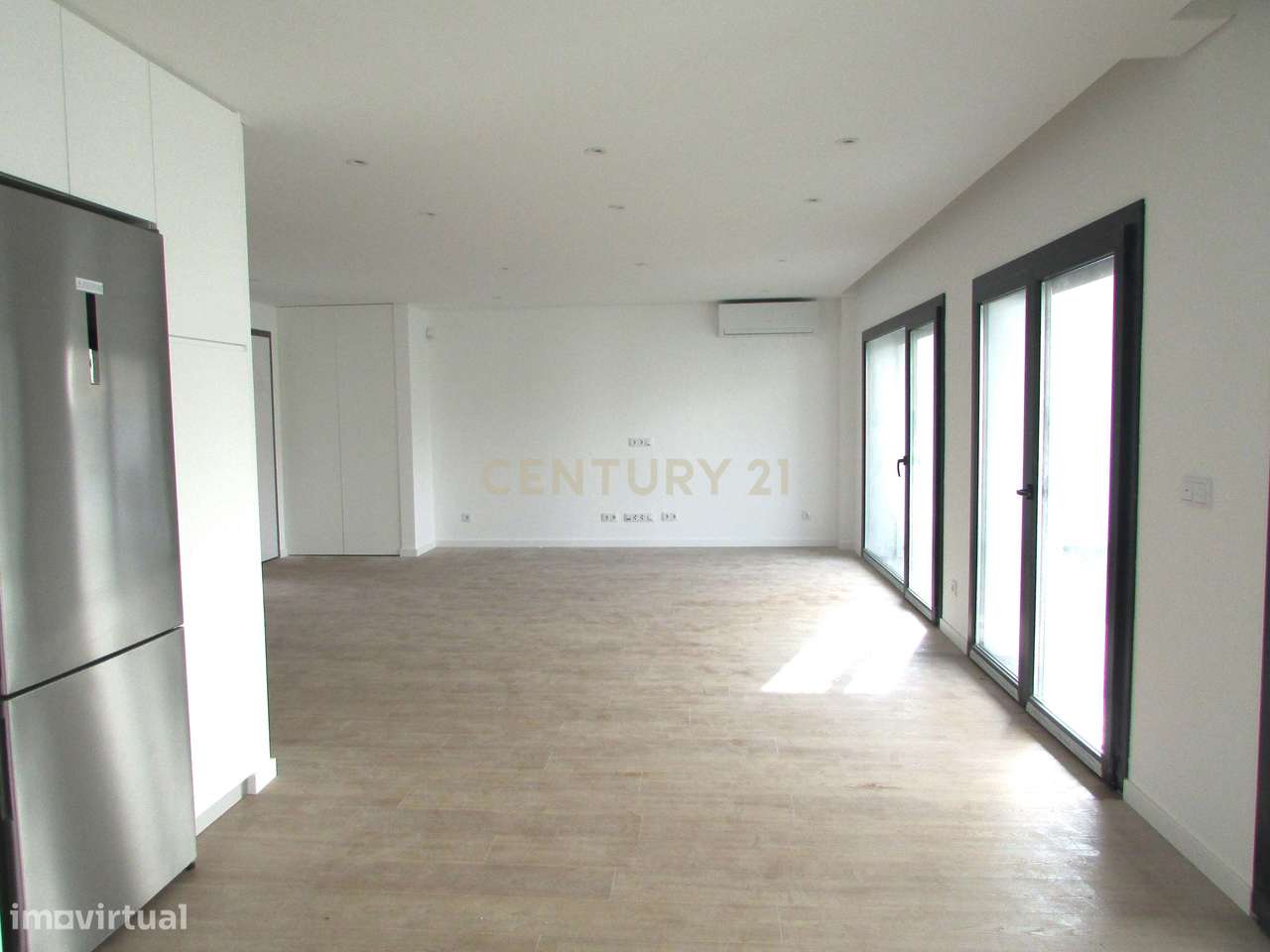 Moradia T3+1 em Portela da Azóia, Santa Iria de Azóia-29