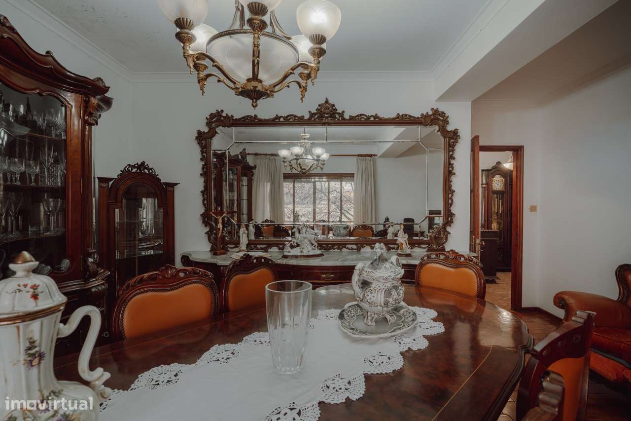 T2 no Centro de Famalicão – Oportunidade de Investimento-11