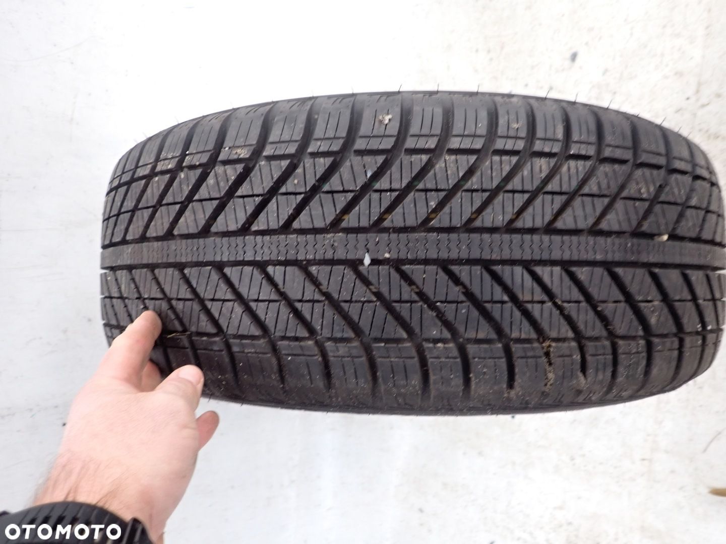 GOODYEAR VECTOR 4SEASONS OPONA 205/55R16 - 1