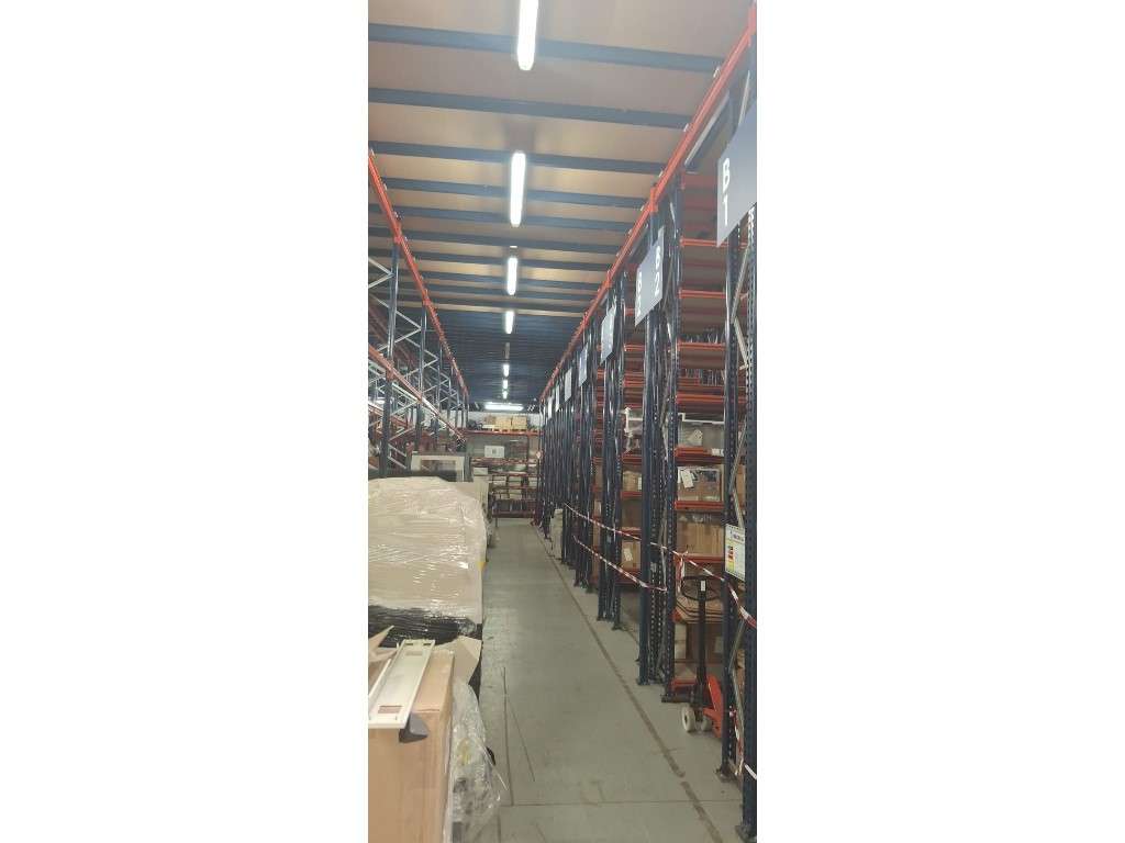 Armazém para Venda e/ou Arrendamento | Zona Industrial de Vialonga ...-10