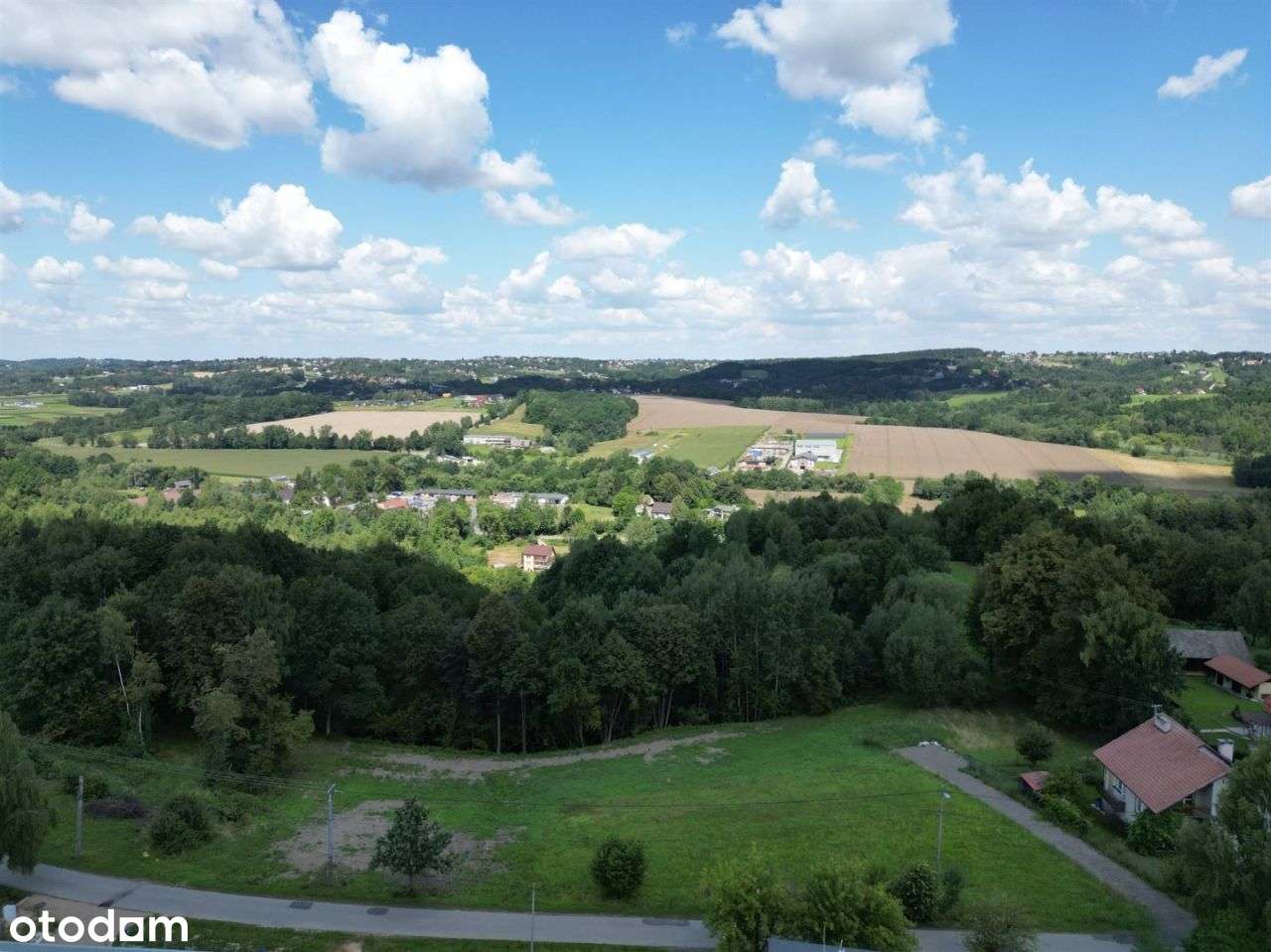 Działka budowlana 8 arów w spokojnym miejscu.-11