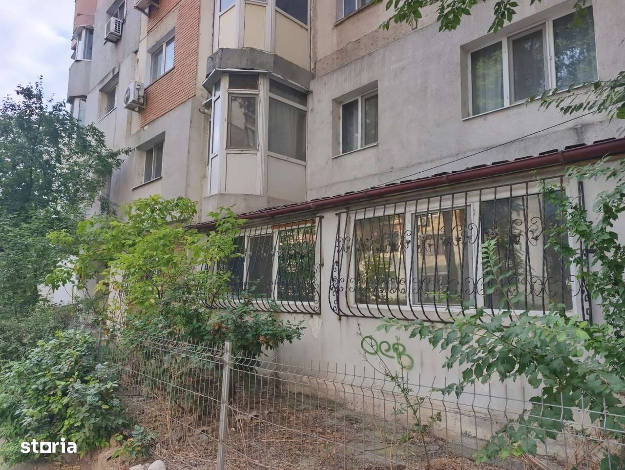 Apartament 3 cam decomandat, stradal (balcon Spațiu comercial în acte)-1