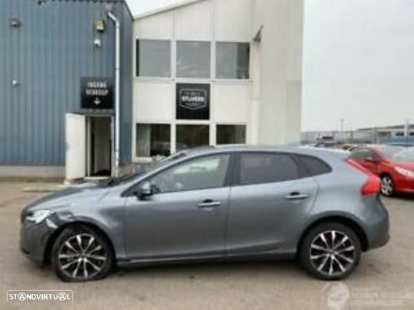 Volvo V40 de 2012 a 2018 para venda em peças - 1