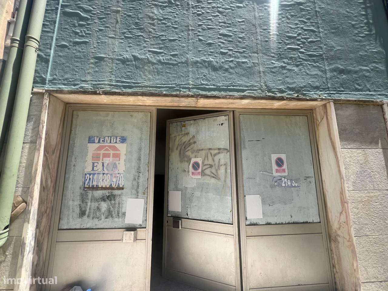 Loja/Armazem no Cacém-9