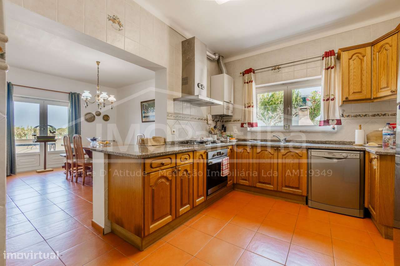 Moradia T5 em Montesouros - Mafra-8