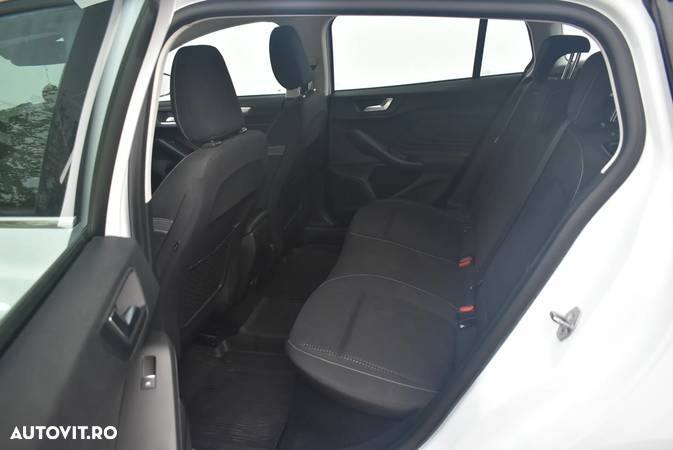 Ford Focus 1.5 EcoBlue Active - 6