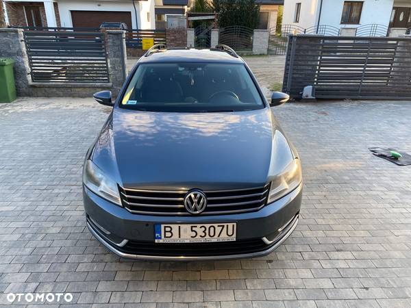 Volkswagen Passat - 2