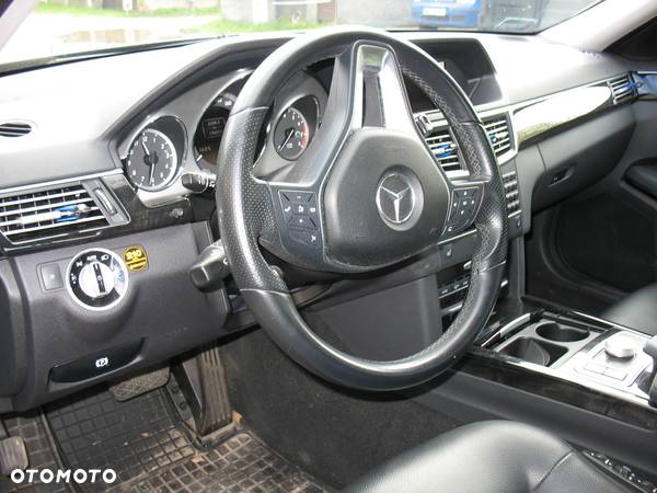 Mercedes-Benz Klasa E 250 CGI BlueEffICIENCY Avantgarde - 8