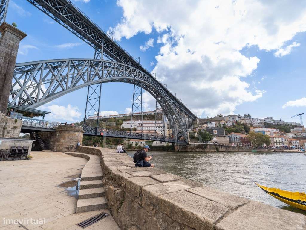 Espaço comercial em novo empreendimento, junto à Avenida da Boavista - Grande imagem: 5/24