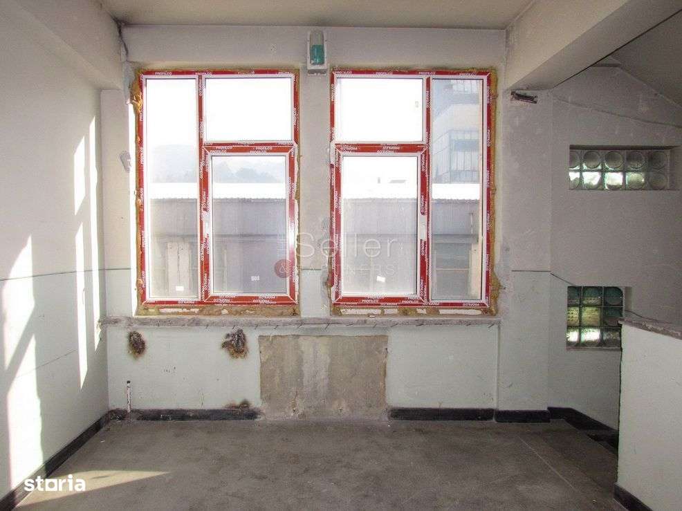 Cladire Office - Imagine principală: 5/11