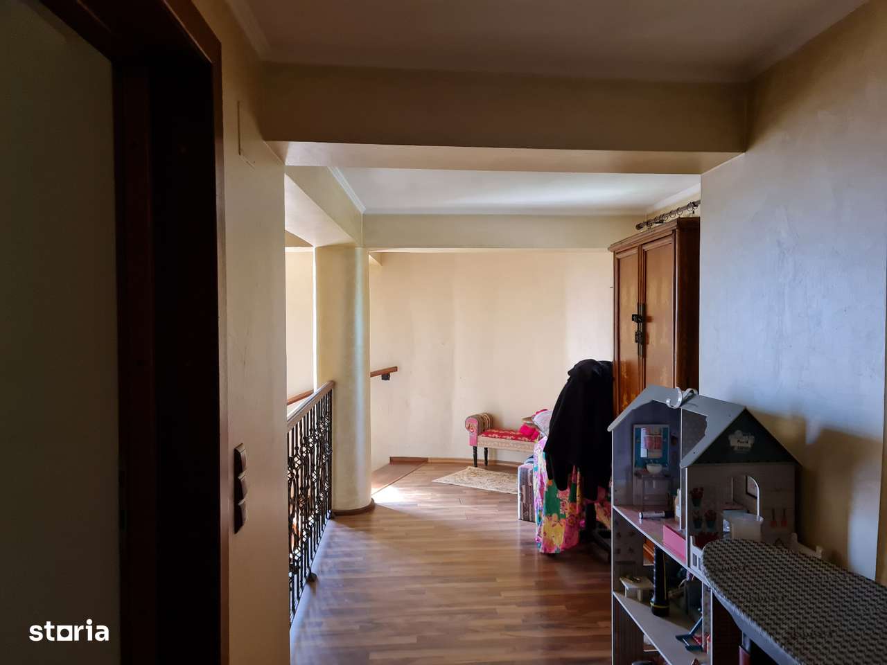 CASĂ INDIVIDUALĂ DE ÎNCHIRIAT – OTOPENI, ZONĂ CENTRALĂ - Imagine principală: 4/14