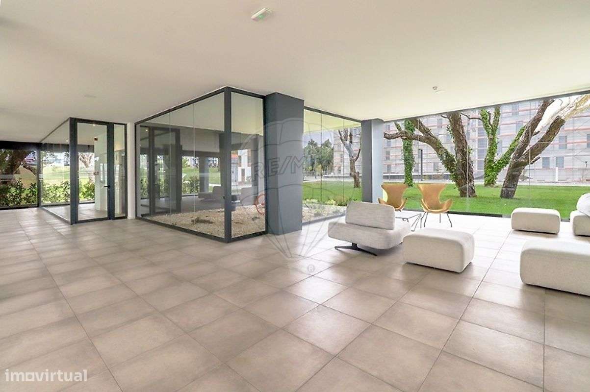 Apartamento T1 para arrendamento - Grande imagem: 2/19