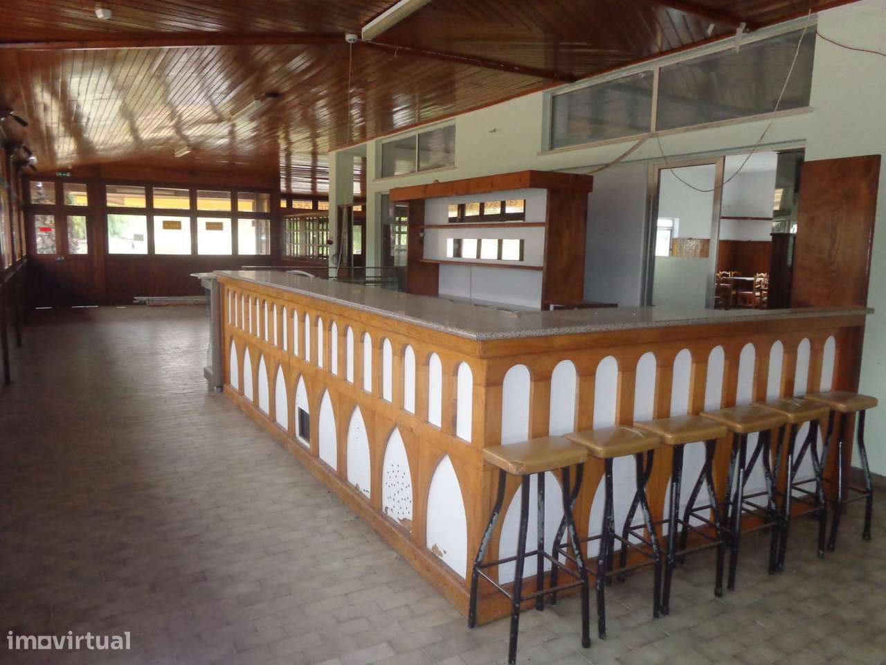 Predio com habitação e Restaurante - M1789/17 - Grande imagem: 2/46