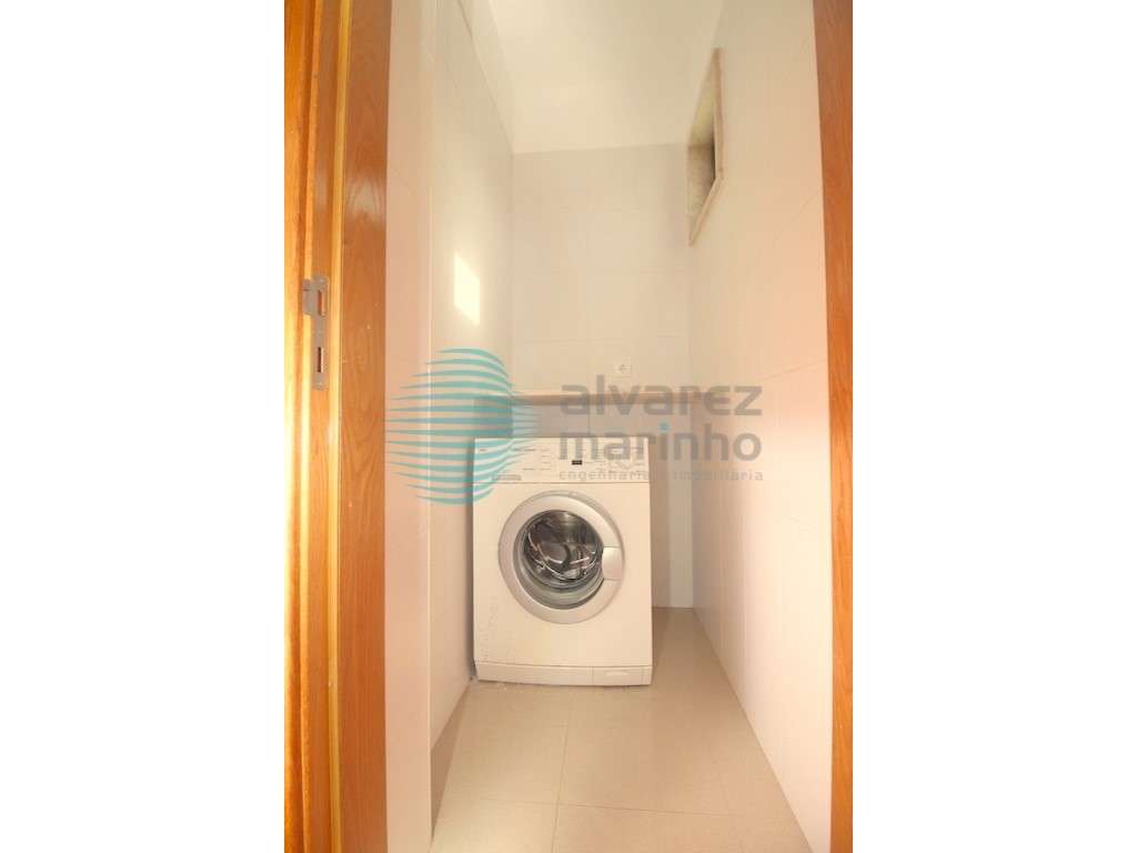 Apartamento T4, com 3 lugares de estacionamento, Parque das Nações-8