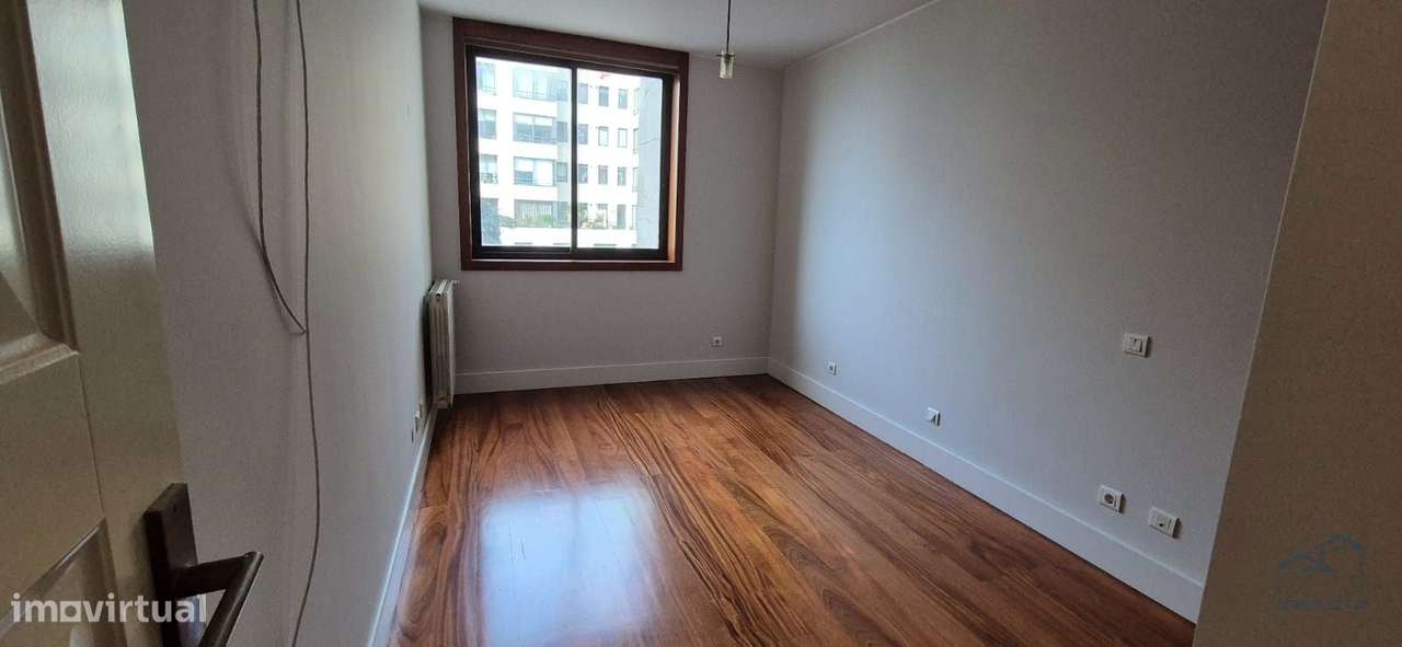 T4 LEÇA DA PALMEIRA-17