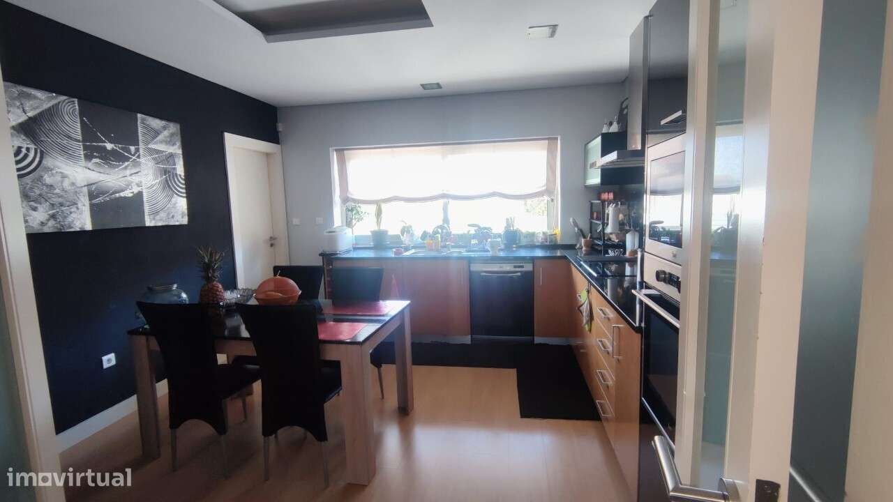 Moradia em Banda Sanguedo - Grande imagem: 4/33