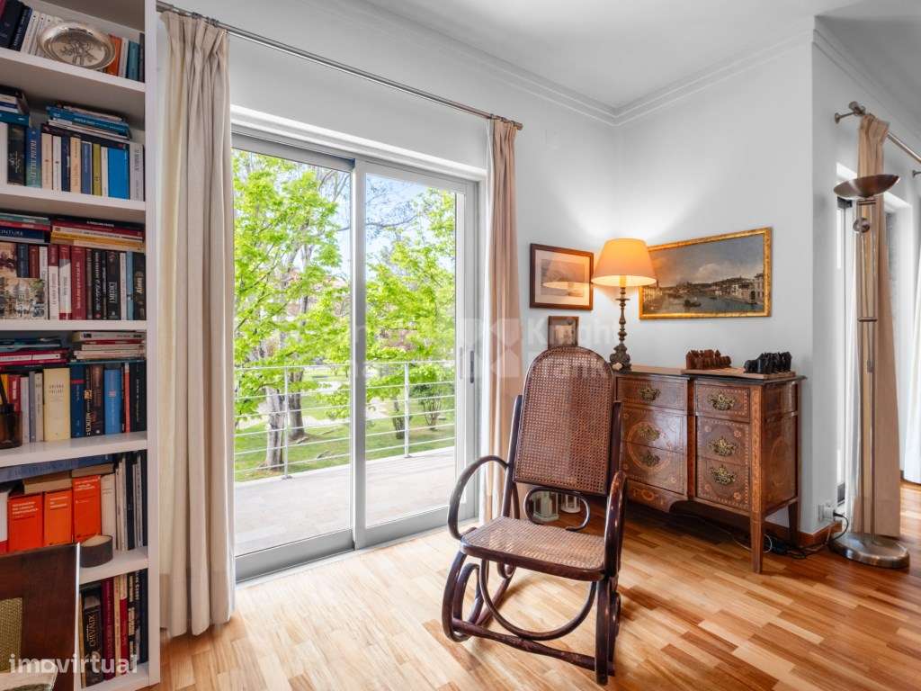 Apartamento T2 convertido em T1 na Costa da Guia, Cascais-6