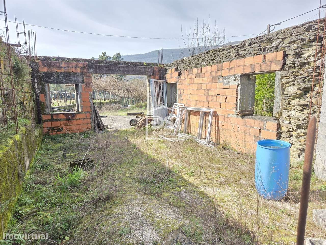 Moradia T1 Venda em Moura Morta e Vinhós,Peso da Régua - Grande imagem: 2/20