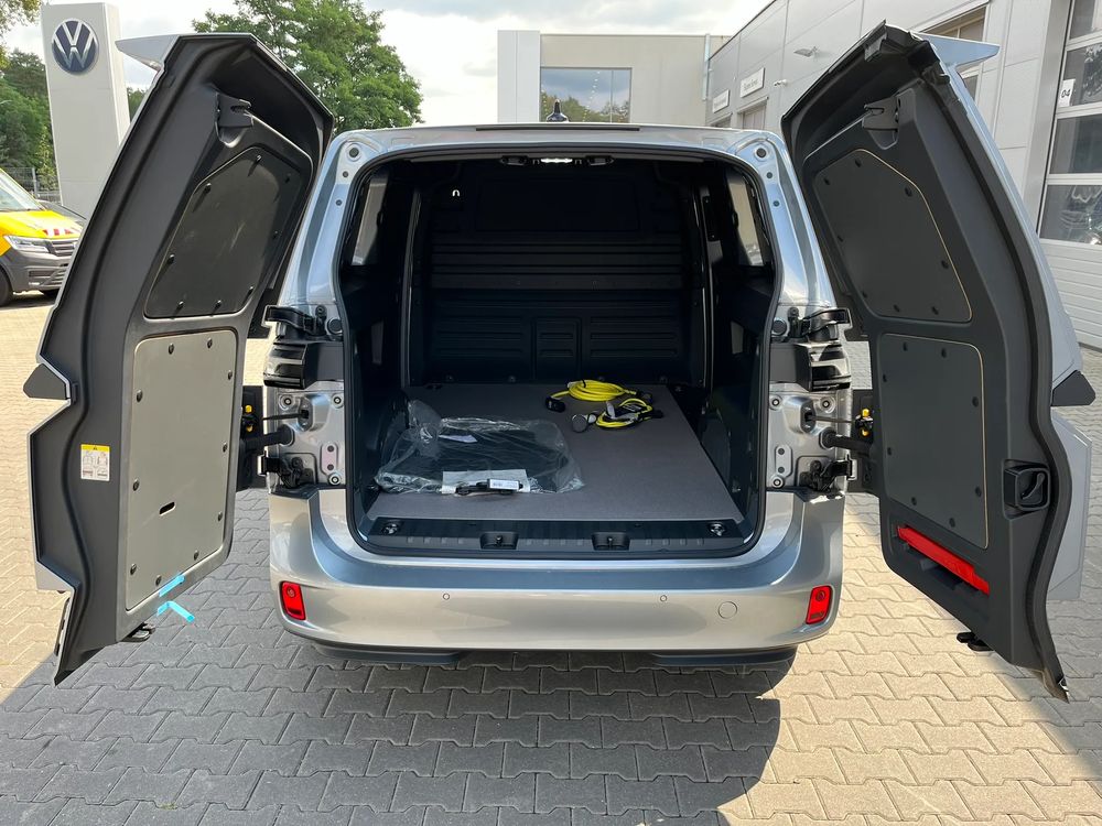 ID.BUZZ Cargo / nowa moc 286 KM !!! / od ręki