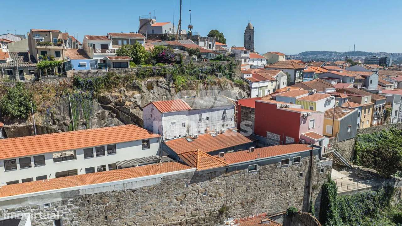 Moradia T1+1 com Licença de Alojamento Local | Porto-16
