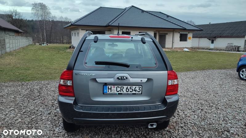 Kia Sportage 2.0 Tour - 8